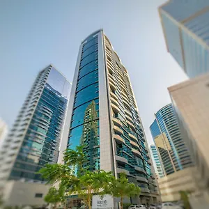**** Apartahotel First Emiratos Árabes Unidos